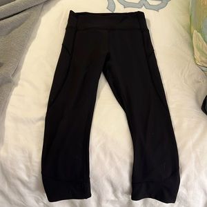 Lulu Lemon Black Cropped Leggings